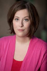 Earl stone, a man in his eighties, is broke, alone, and facing foreclosure of his business when he is offered a job that simply requires him to drive. The Mule 2018 Imdb