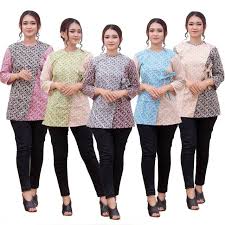 Blouse batik yang didesain modern. Baju Batik Atasan Wanita Modern Atasan Batik Pekalongan Atasan Batik Wanita Baju Batik Wanita Shopee Indonesia