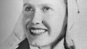 Ann Darr's Instagram, Twitter & Facebook