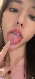 115eD2k】自己收集的一些高颜值风骚女1V1盯射自慰视频福利合集【26.2g35v35配额】 | E D 2 K - 人人为我论坛-  Powered by PHPWind