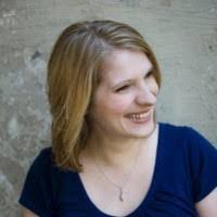 Leslie Hildebrandt's Instagram, Twitter & Facebook