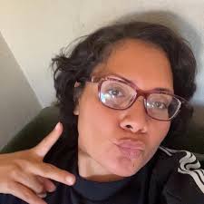 What is the best online school for getting your real estate license and  what extra study material or tips do you recommend?