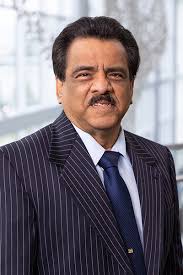 In celebration of service: UT Southwestern's longtime employees mark  milestone anniversaries