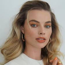 Find your ideal short hairstyle for 2021. 12 Spring Hairstyles That Are Trending In 2021 Belletag