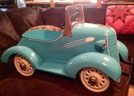 10 Vintage Pedal Cars That Just Sold For 2 000 Or More Pedal Cars Vintage Pedal Cars Toy Pedal Cars