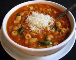 La farina la rende vellutata e aiuta a mantenere. Zuppa Di Legumi E Pasta Ricette Zuppa Vegetariana Pasta E Fagioli