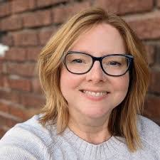 Helen Hokanson's Instagram, Twitter & Facebook