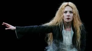 Совсем недавно чулпан хаматова закончила сниматься в глобальном проекте — многосерийном фильме по роману гузель яхиной «зулейха открывает глаза». Sbylas Mechta Vyjti Na Scenu S Marinoj Neelovoj