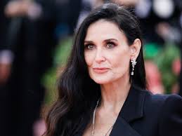 Demi moore has shared a beautiful photo of herself taken 25 years ago, and fans cannot get over how much the actress looks like her daughter demi moore is enjoying the festive break in idaho with her family, and delighted fans when she shared a snowy picture of herself alongside a group of… Demi Moore Wants To Inspire Your Sexual Awakening Vanity Fair