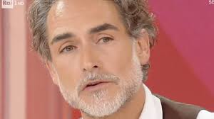 Sergio Muniz: "Mio figlio ha una malattia della pelle rara, esistono solo 4  casi nel mondo"