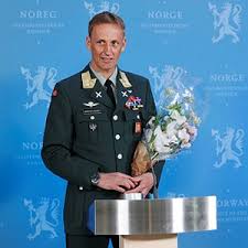 The norwegian army is the land warfare service branch of the norwegian armed forces.the army is the oldest of the norwegian service branches, established as a modern military organization under the command of the king of norway in 1628. Generalmajor Eirik Kristoffersen Blir Ny Forsvarssjef Forsvarets Seniorforbund