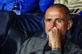 Vélo, charcuterie, bière en terrasse... Les dessous de la pause bistrot à  Paris de Luis Enrique après Arsenal