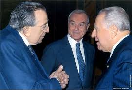 Il 26 aprile carlo azeglio ciampi riceve l'incarico di formare il nuovo governo. Intervista Del 2014 A Mario Draghi Quando Ciampi Mi Chiamo E Mi Chiese Se Fossi Interessato Al Politica
