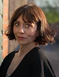 Laura Pyper's Instagram, Twitter & Facebook