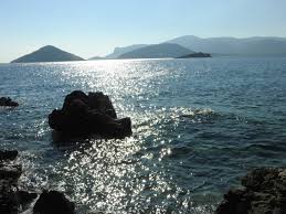 Από κει συνεχίζουμε για το πόρτο γερμενό, το οποίο απέχει 17 χιλιόμετρα από τα βίλια. H Xlwrida Toy Porto Rafth Markopoylo Mesogaias Erwtosphlia