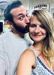 It's been a long time coming but.. the revival of Whiskey Romance is  finally here!! 🎶 I have always dreamed of playing with a full country band  and I can't wait for