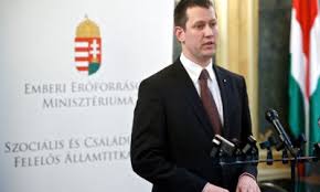 Korom ferenc vezérőrnagyot egyúttal előléptették altábornaggyá. Korom Ferenc Archivum Pestisracok