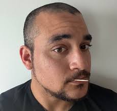 Royal Marine proposes to girlfriend at supermarket