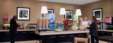 Read more than 2000 reviews and choose a room with planetofhotels.com. Manhattan Times Square Hotel Hampton Inn Times Square North Hotel