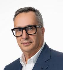 Charlie Fernandez's Instagram, Twitter & Facebook