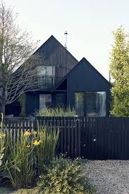 Perfectly Spare Retreats Published 2017 Black House Exterior Exterior Design House Exterior