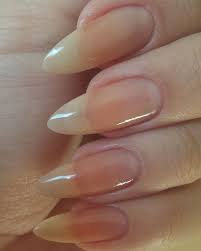 Diseños de uñas increíbles para hacer que tus uñas destaquen el arte y el diseño de uñas se están apoderando de las redes. Nakednails Naturalnails Naturalnaillover Stilettonails Stilletonailsshape Nakednails Manicura De Unas Unas Acrilicias De Gel Arte Para Unas Largas