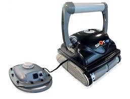 Pool supply portable deluxe jet pool vacuum underwater cleaner with 5 section pole. A Global Success For The Public Pool Cleaner Robots Of Hexagone Eurospapoolnews Com