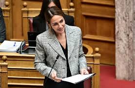 Μιχαηλίδου: Παράταση για αιτήσεις στη β΄ φάση του προγράμματος "Προσβασιμότητα  κατ' οίκον" - Libre