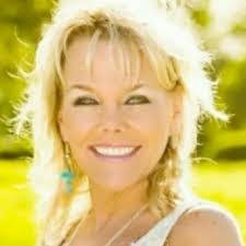 Crystal Blacksher's Instagram, Twitter & Facebook