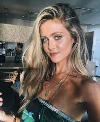 Hannah godwin is one of 30 women hoping to snag colton underwood's final rose this winter on abc's the bachelor 2019 season. Hannah Godwin 7 Things To Know About The Bachelor Star Colton Underwood S Bachelorette Hannah Godwin Plus Photo Gallery