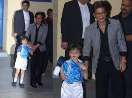 Bollywood stars shahrukh khan family salman khan abram khan kids wear online cute babies baby kids baby boy sr k. Photos Abram Khan Looks Absolutely Adorable As He Poses With Daddy Shah Rukh Khan Post His School Annual Function Hindi Movie News Times Of India