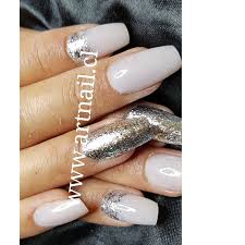 Las uñas acrílicas son una opción genial cuando quieres lucir una manicura estupenda, pero basta con hacer una búsqueda en youtube para encontrar un montón de diseños de uñas en 3d. Unas Acrilicas Con Disenos Originales Home Facebook