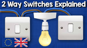 A 2 way switch wiring diagram with power feed from the switch light : Two Way Switches Eu Uk The Engineering Mindset