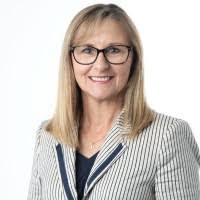 Debbie Ennis's Instagram, Twitter & Facebook