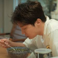 I hate u😠 But i love u 😘