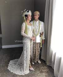 Baju akad nikah malaysia, baju akad nikah sepasang, baju akad nikah warna putih, baju akad nikah simple, baju akad nikah muslimah syar i, model wedding 2 baju akad nikah dan sanding diy untuk disebabkan baju kwen gigih lah laki iols bina badan baju nkah xde butang smapi bwah bju snding. Pin Di Women S Fashion