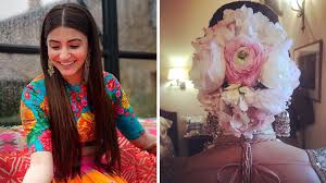 Anushka Sharma S Wedding Hairstyle By Gabriel Georgiou Vogue India Check out anushka sharma's hairstyle during her instead of opting for a very high bun — which is what most brides to add volume, hairstylist georgiou gabriel opted for a bun that rested right on the.