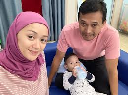 How much money is faye kusairi worth at the age of 33 and what's her real net worth now? Walaupun Sudah Ada Anak 1 Faye Kusairi Tetap Bersemangat Lumba Kereta Di Litar Nona