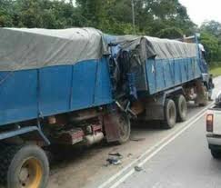 Kemalangan jalan raya di malaysia. Kemalangan Jalan Raya Di Bau Bau Info Kemalangan Bencana Malaysia Facebook