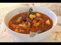 Deftige Gulaschsuppe Nicht Nur Fur Silvester Youtube Gulaschsuppe Gulasch Fleisch Gerichte