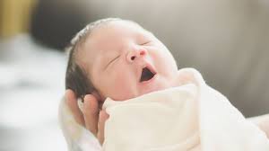 Namun tahukah anda bahawa terdapat beberapa sunnah menyambut kelahiran bayi yang anda perlu tahu, terutamanya cara azan bayi. Cuma Ada Di Indonesia Ini 5 Tradisi Unik Untuk Menyambut Kelahiran Bayi Sudah Tahu Belum Herstory