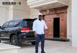 He is a man who can afford any luxury he wants and he can do that because of his organized standard. Zjeph4rpzvgknm