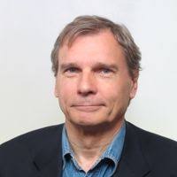 دیوید کاتینگتون نویسنده کتاب هنر مدرن