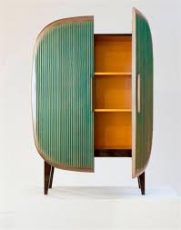 We Ve Recently Noticed A New Kitchen Design Idea That Falls Into This Subtle But Stunning Cabin Retro Furniture Retro Home Decor Mid Century Furniture