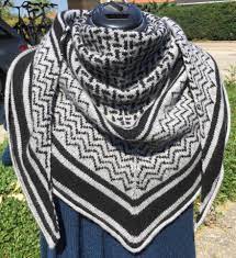 Maybe you would like to learn more about one of these? Laekkert Blodt Dubai Sjal Strikket I 100 Cashmere Fra Bc Garn Opskrften Er Fra Sussie Houmanns Bog Around 8 Torklaeder Strikk Garn Sjal