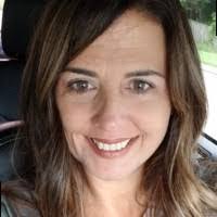 Tamara Hensley's Instagram, Twitter & Facebook