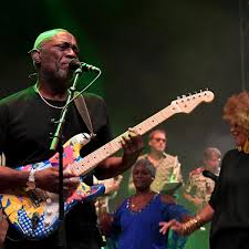 They spent two years during which jacob learned the guitar with friends, close to youssou n'dour then they returned to marseille. Covid 19 Le Cofondateur De Kassav Place Dans Un Coma Artificiel Le Matin