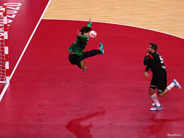 انتهت فعاليات الجولة الأولى لمنافسات كرة اليد للرجال في أولمبياد طوكيو 2021 اليوم السبت 24 يوليو/تموز 2021. Ø£ÙˆÙ„Ù…Ø¨ÙŠØ§Ø¯ Ø·ÙˆÙƒÙŠÙˆ Ù…ØµØ± Ø¥Ù„Ù‰ Ø±Ø¨Ø¹ Ù†Ù‡Ø§Ø¦ÙŠ ÙƒØ±Ø© Ø§Ù„ÙŠØ¯ ÙˆØ§Ù„Ø¨Ø­Ø±ÙŠÙ† ØªÙ†Ø¹Ø´ Ø¢Ù…Ø§Ù„Ù‡Ø§ Ø§Ù„Ø­Ø±Ø©