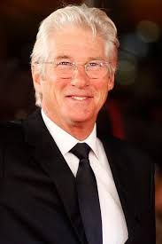 Som god vin er det blevet forbedret gennem årene og er kommet i halvtredserne bevidst om, at det er hovedpersonen. Richard Gere Starportrat News Bilder Gala De