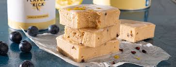 Protein Vanille Blondies Foodspring Magazine Rezept Susse Platzchen Blondies Rezept Rezepte